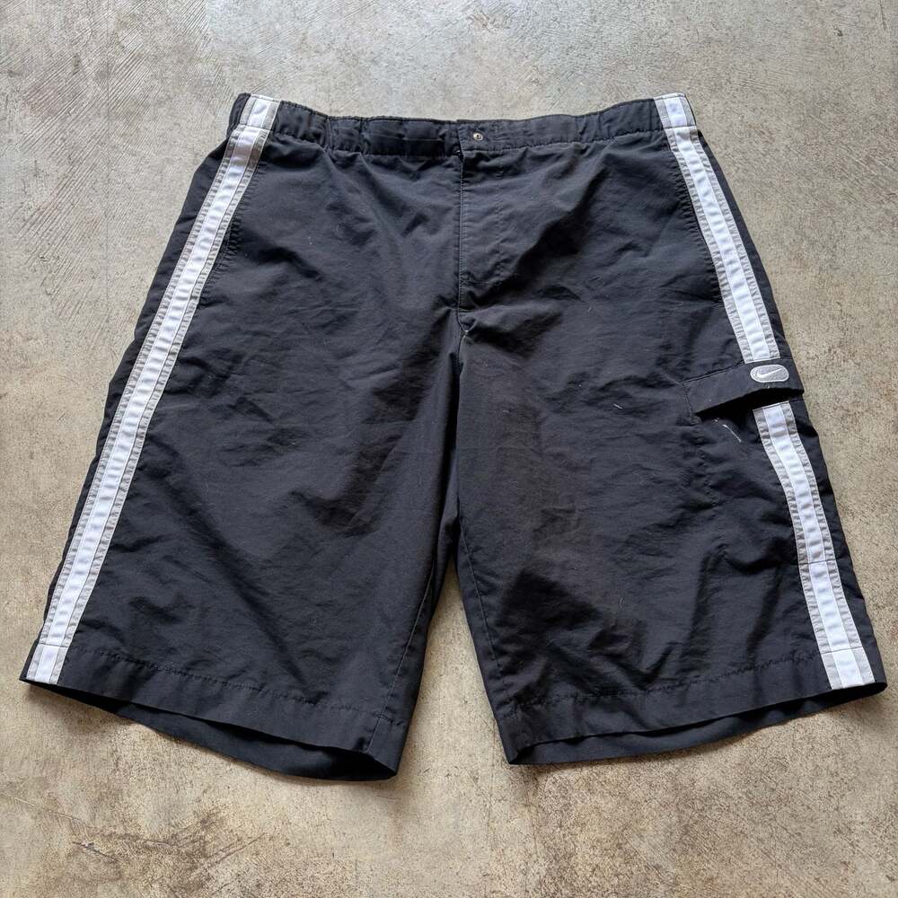 Vintage Y2K Nike Swoosh Polyester Side Stripe Black Cargo Athletic Shorts Sz. L